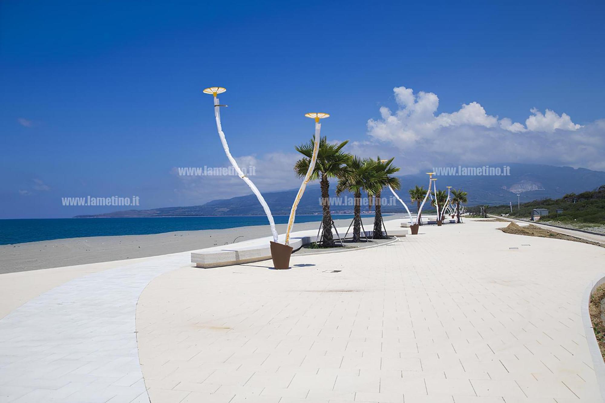 Modern Apt REVENTINO - Le Lincelle, Lamezia SantʼEufemia Lamezia Exterior foto